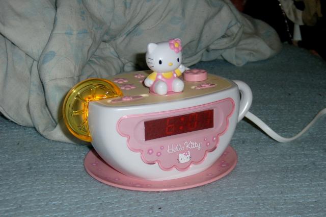 Herro Kitty Teacup Clock Herro Kitty Teacup Clock